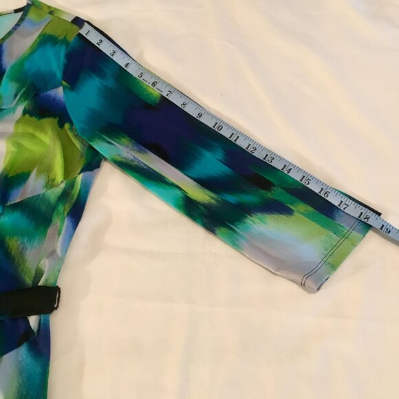 Worthington Abstract Layered Asymmetrical Ruffle Top with Tie Waist (Sz L) - Picture 12 of 14